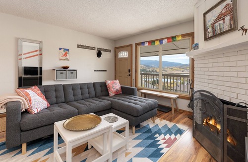 Fraser Condo | Young-Family Friendly Condo in Super Central Location