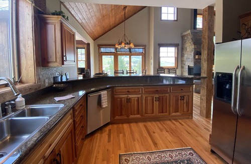 Mount Crested Butte House | Your family wants to relax in the mountains from the deck @ Montaña Azul, Mt CB!
