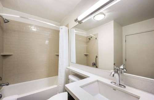 Golden Hotel | Your Home Away From Home! Pet-Friendly Stay with Kitchenette!