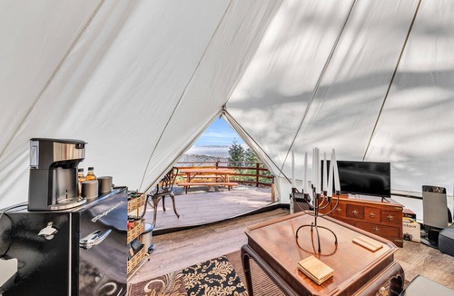Los Gatos RV Rental | Yurt Above it All - Glamp on-site