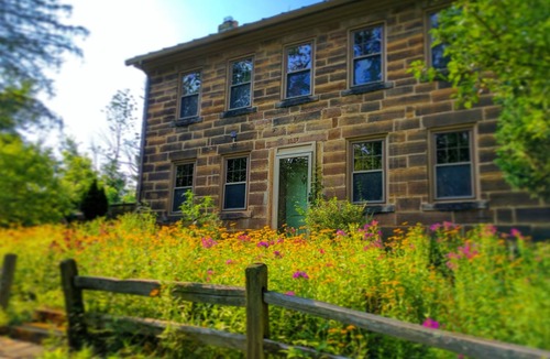 Mansfield Bed & Breakfast | Zayne Room ---- Less than 3 miles from Shawshank!
