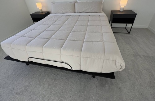 Bard House | Zen Oasis w/ fire pit 🔥 and movie theater 🎥 - 15 min from strip!