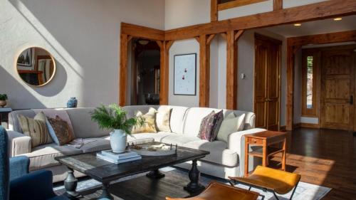 The Highlands House | Zendo by AvantStay