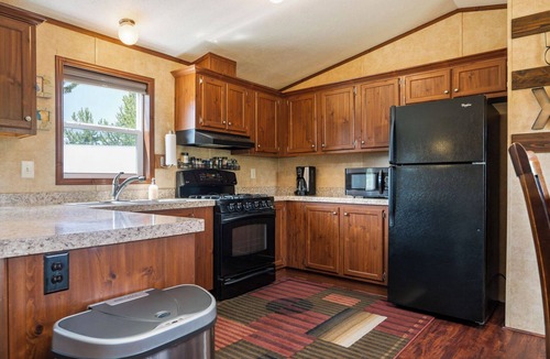 Grand Lake House | Zig Zag Retreat - Pet Friendly - Cozy Escape Near Lakes & Rocky Mountain National Park