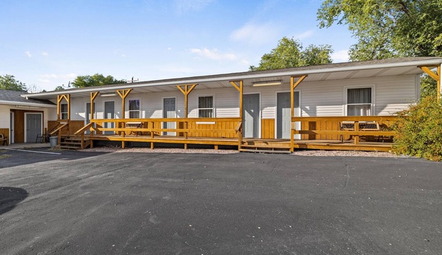 1 bed, 1 bath, Studio Aparment #10 Moorcroft, WY