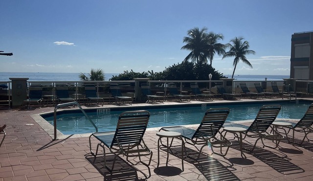 1 King Bed - Oceanfront Resort Steps from Hollywood Beachn ALL FEES INCLUDED!