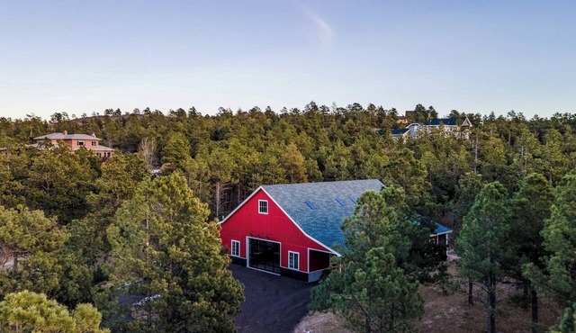 13 Mi to USAFA: Peaceful Colorado Springs Getaway!
