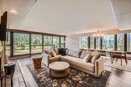 1776 Decatur condo