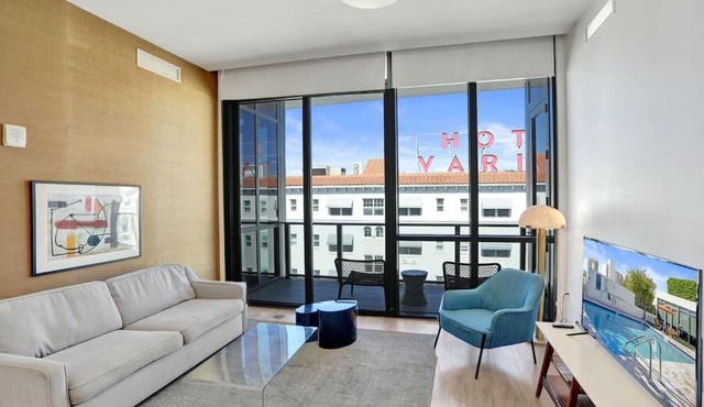 17WEST Spacious 2BR Apartment with Balcony 508