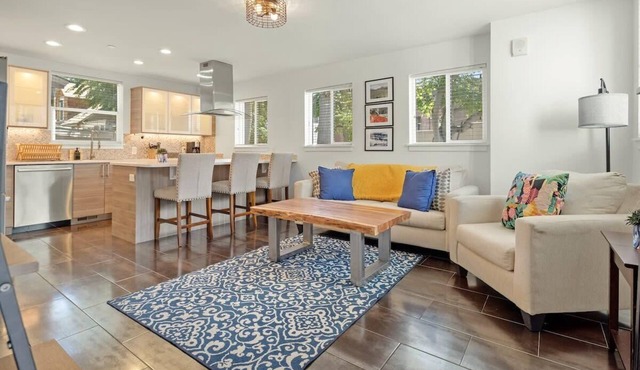 1BR City Park Stay, Medical District 30 Day