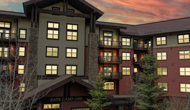 2-Bedroom Ski-In/Ski-Out Condo in Granby Ranch - Your Perfect Mountain Retreat!