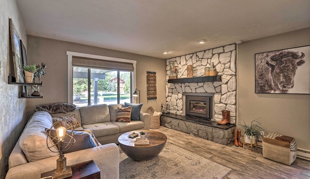 2 Mi to Rocky Mtn Nat'l Park: Grand Lake Condo