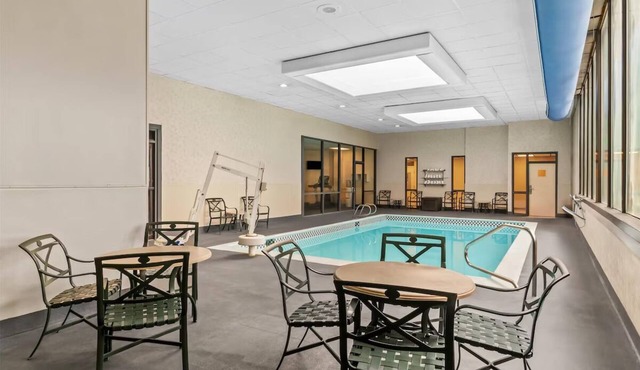 2 Units | Pet-Friendly Stay by Cheyenne Regional Airport w/Deluxe 2 Queen Beds