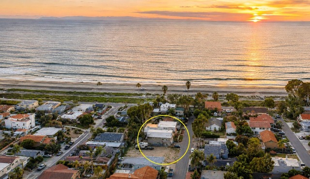 25% Off June 9-11! Great For Families Walk 2 Beach