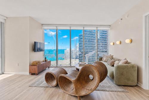 2B2B w Water View - FREE Parking - Pool - Lux Spa