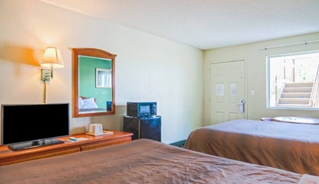 3 Accommodations near Recreation Park | 2 Queen Beds | Free Parking