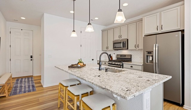 3 bd 3 bth Retreat
