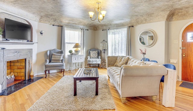 3 Mi to Pueblo Riverwalk: Quiet Home w/Patio