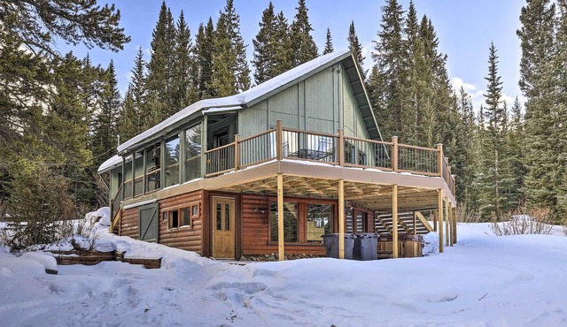 3 Mi to Ski Slopes! Hot Tub Haven in Breckenridge