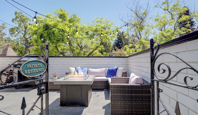 3923 Heart of Saratoga - Charming Downtown Flat Near Cafes and Galleries