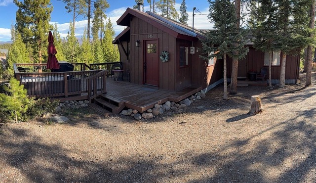 3bd&2Ba, Pet Friendly, Mountain Views, Minutes to Everything!