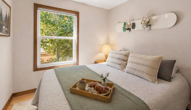 3BR Home for a Family Ski Trip or Summer Adventure