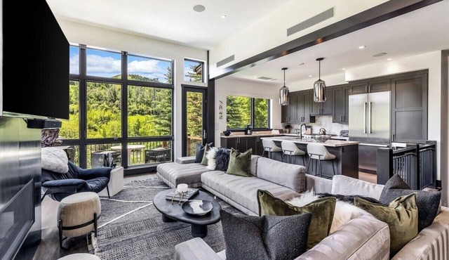 4 Bed Home in Heart of Avon - Westin Amenities