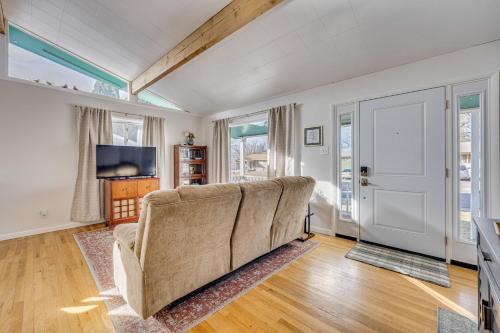 4 Mi to Riverwalk & CSU Pueblo! Home w/Sunroom