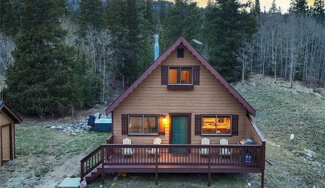 4br Cabin w/Hot Tub & Grill 20 mi to Breckenridge