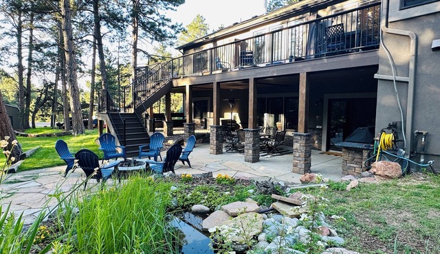 5 Bedroom Home on 1 Treed Acre 4 Miles from Air Force Academy
