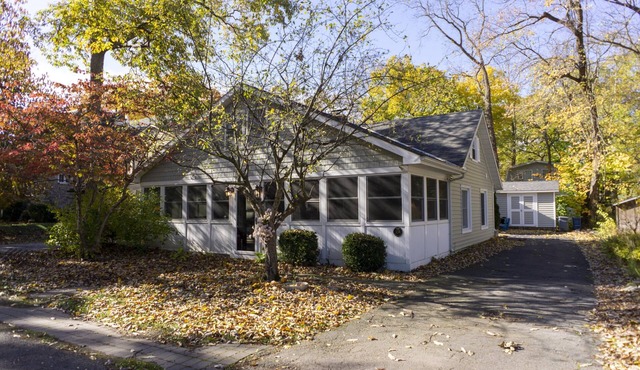 536 Cherry in Lakeside