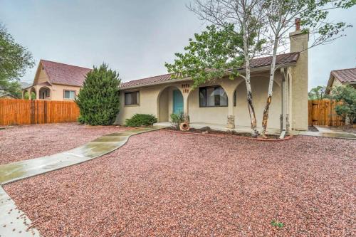 5BD Two Homes Firepit Great Family Vacation Area
