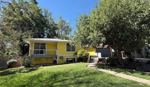 5BR Family Home with Private Sauna — downtown in less than 10 min