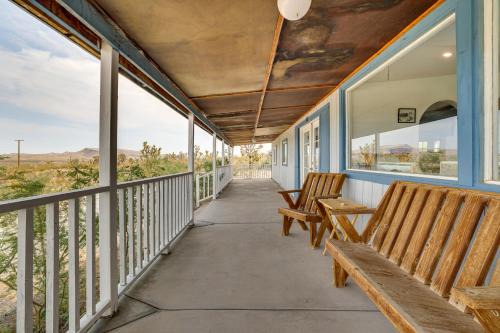 'Abigail's Ranch' - Dog-Friendly Dolan Springs Gem