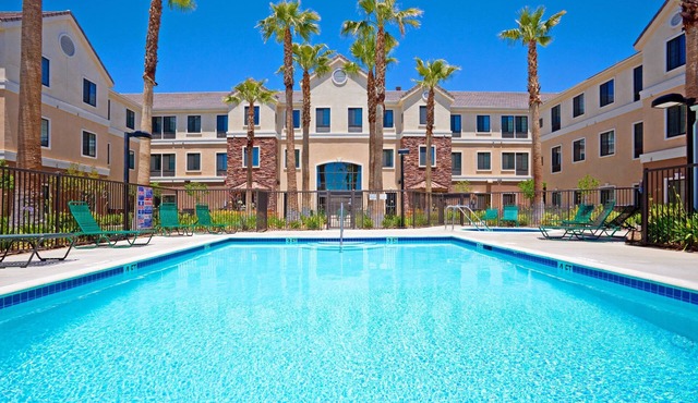 Accessible 1BR Suite w/Kitchen + Free Breakfast