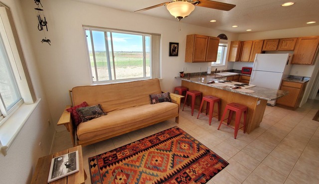 Adorable private bungalow on quiet horse and hay farm near Mesa Verde