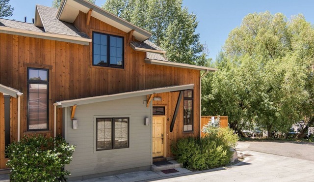 Alpen Glow Row House 6 | Pet Friendly | Downtown Steamboat
