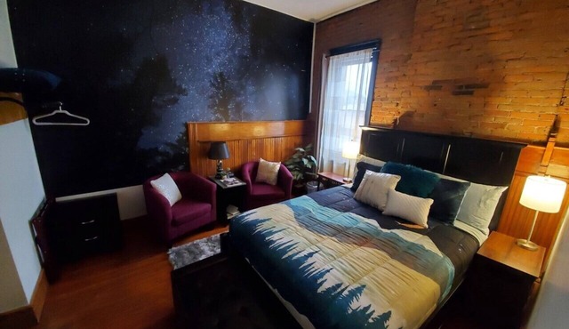 Aspen Inn - Starry Night
