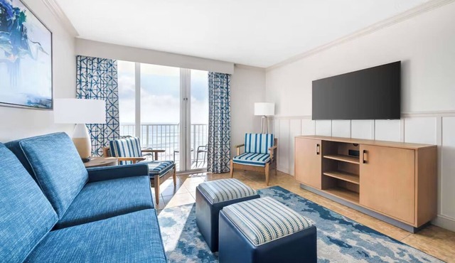 Beach 2BR Suite Steps from Daytona Lagoon & Atlantic Ocean Fun