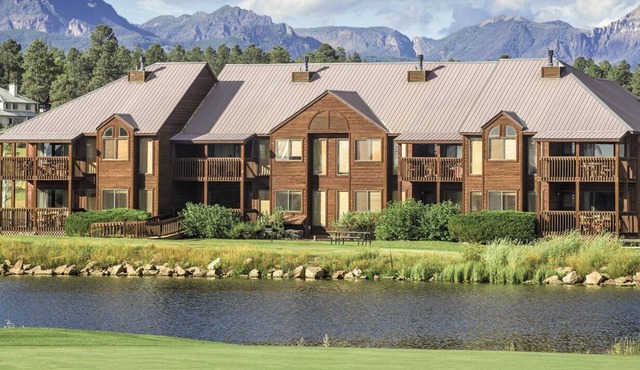 Beautiful 2 bedroom unit at resort, sleeps 6