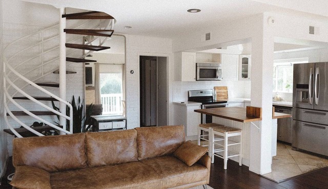 Beautiful coastal retreat - 2-bedroom condo in Laguna Niguel - 8 mins to beach