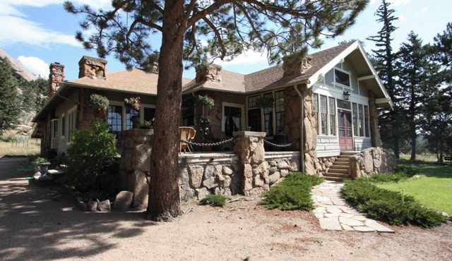 Beautiful Setting, Romantic Historic Arts & Crafts Home, Great Longs Peak Views