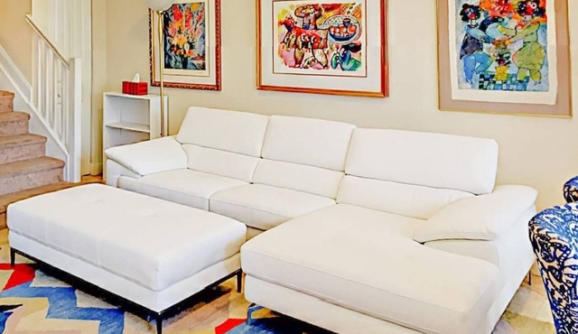 Beautiful Townhouse Close by the AIRPORT, BEACH, CRUISE PORT, CONVENTION CENTER