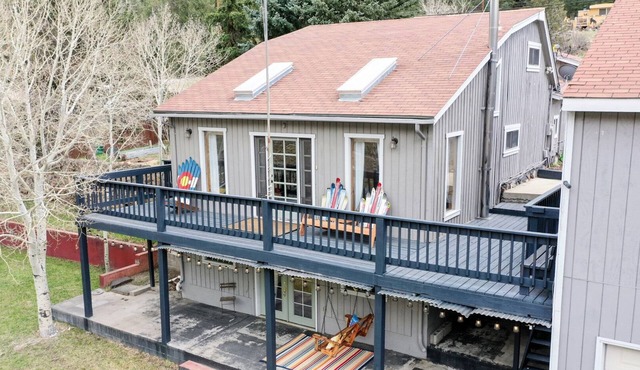 BIG FAMILY/Friends Mountains house/Hot Tub 24 hrs/Near I-70/River View/RAFTING.