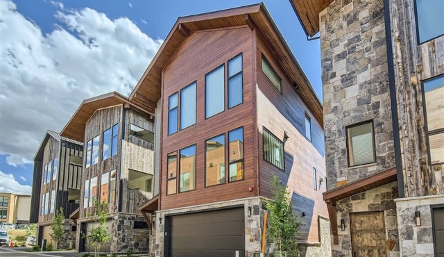 Brand New Home| Walk to Town | Close to Skiing