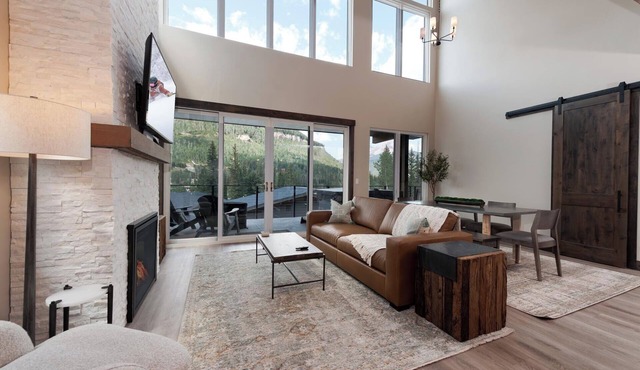 Brand New Townhome across from Purgatory - Hot Tub, Fire Pit - Views/Shuttle