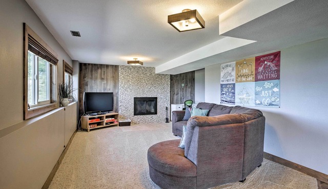 Bright, Renovated Apartment w/ Views of Pikes Peak