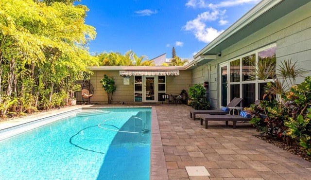 BRiGHT Tropical 3BR/w Pool