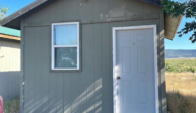 Cabins @ The Basin Store. Perfect for summer basecamp to all your adventures!