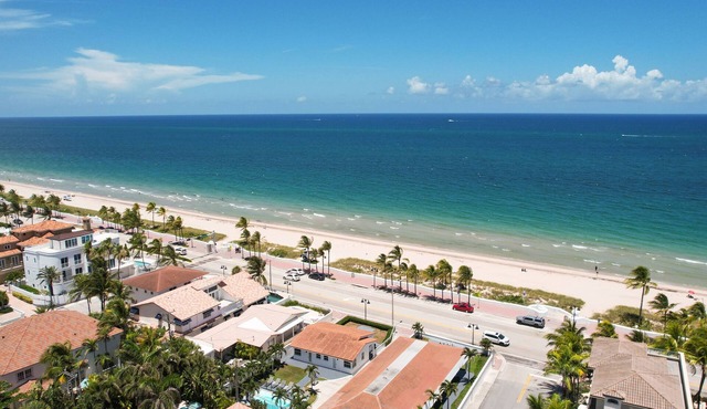 Casa Bermuda by AvantStay | Right Across the Street from Fort Lauderdale Beach